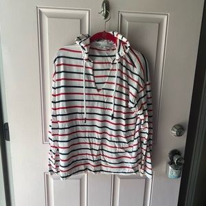 Light weight Vineyard Vines hoodie